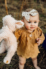 Load image into Gallery viewer, Bunnies By the Bay - Hammie the Pig