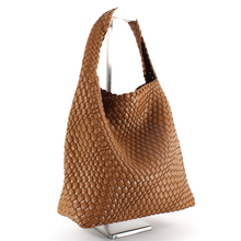 Load image into Gallery viewer, Pretty Persuasions - P23067 Woven Hobo Bag w/Cosmetic Pouch: 04 Brown
