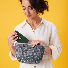 Load image into Gallery viewer, ANNELISE Pouch, Medium
