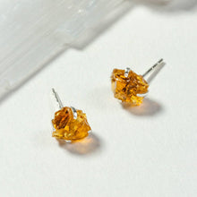 Load image into Gallery viewer, Luna Norte - Raw Beauty Post Earrings- Genuine Stone: Moonstone
