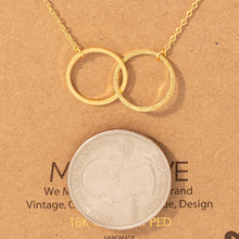 Load image into Gallery viewer, Metallic Dual Circle Pendant Necklace: Gold
