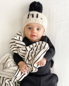 Hi. Black Hand Knit Beanie Hat   M (6-24 months)