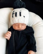 Load image into Gallery viewer, Hi. Black Hand Knit Beanie Hat   M (6-24 months)
