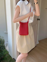 Load image into Gallery viewer, Pretty Persuasions - P25033 Small Crossbody Bag: 07 Orange
